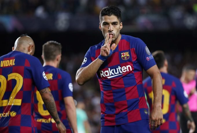 Barcelona confirm forward Luis Suarez to have knee surgery