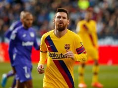 Pele congratulates Messi on 'illustrious career'