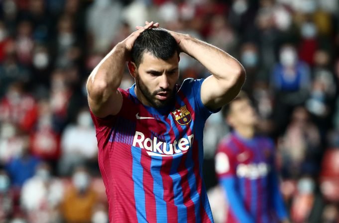Barcelona manager Xavi plays down Aguero's retirement rumours