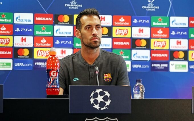 Xavi and Laporta are not on the same page while deciding Busquets' future