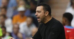 Xavi lauds his players after Man United draw