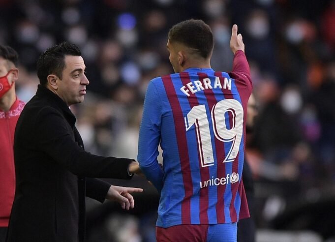 Ferran Torres responds to rumours of Barcelona exit